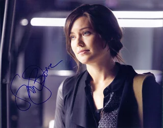 Megan Boone autograph