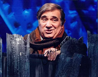 Dan Lauria autograph