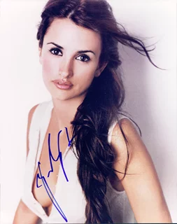 Penelope Cruz autograph