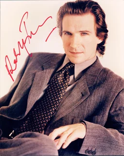 Ralph Fiennes autograph