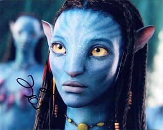 Zoe Saldana autograph