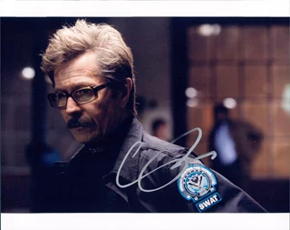Gary Oldman autograph