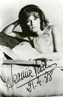 Jeanne Moreau autograph