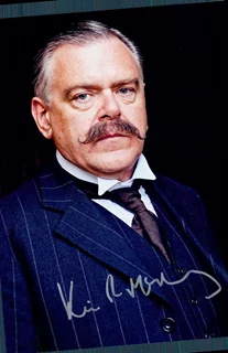 Kevin McNally autograph