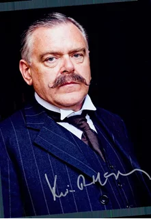 Kevin McNally autograph