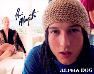 Chris Marquette autograph