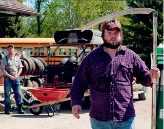 Tyler Labine autograph