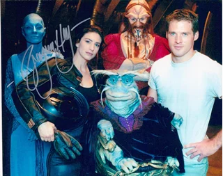 Virginia Hey autograph