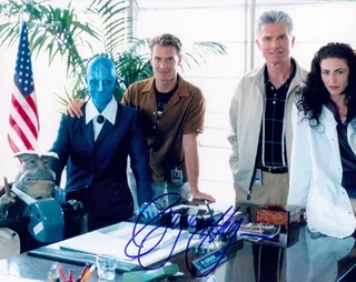 Virginia Hey autograph