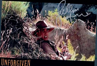 Lochlyn Munro autograph