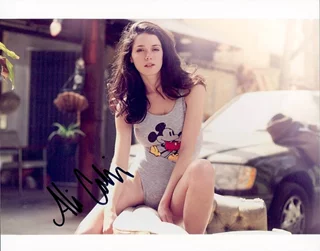 Ali Cobrin autograph
