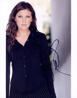 Logan White autograph