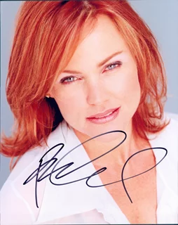 Belinda Carlisle autograph