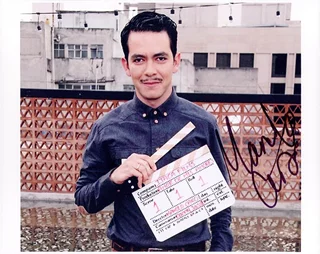 Manolo Caro autograph