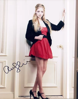 Amanda Seyfried autograph