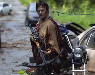 Norman Reedus autograph