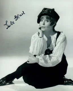 Isla Blair autograph