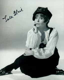 Isla Blair autograph