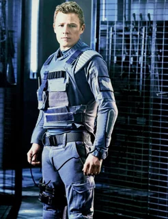 Christopher Egan autograph