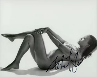 Aisha Tyler autograph