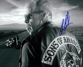 Ron Perlman autograph