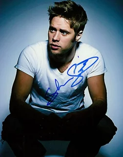 Shaun Sipos autograph