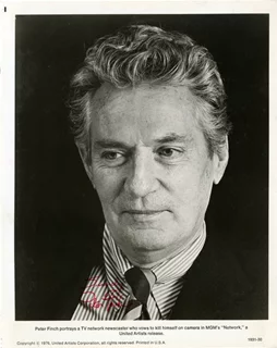 Peter Finch autograph