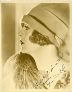Gertrude Astor autograph