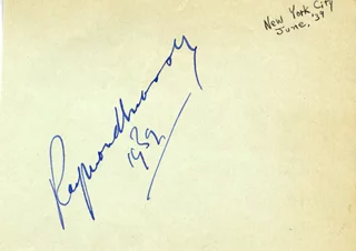 Raymond Massey autograph