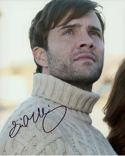 Gil McKinney autograph