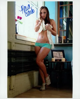 Kara Ciarlo autograph