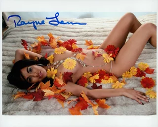 Rayne Lemire autograph