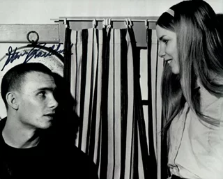 Steve Railsback autograph