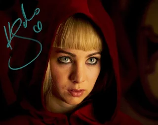 Ksenia Solo autograph