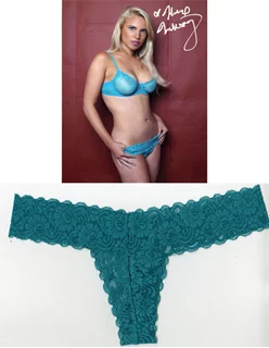 Holland McKinzey autograph