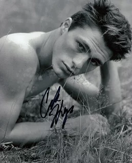 Colton Haynes autograph