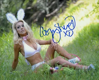 Courtney Stodden autograph