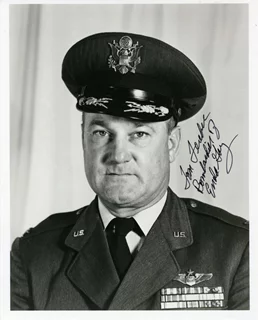 Tom Ferebee autograph