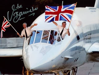 Mike Bannister autograph