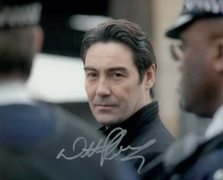 Nathaniel Parker autograph