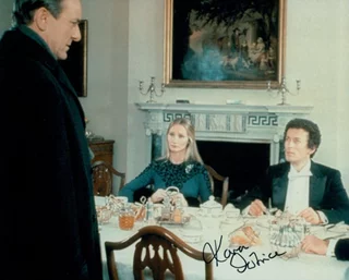 Karen Dotrice autograph