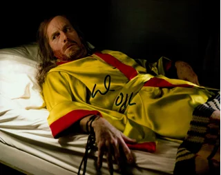 Denis O'Hare autograph