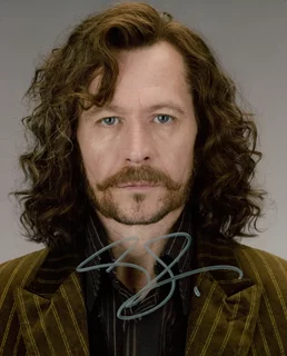 Gary Oldman autograph