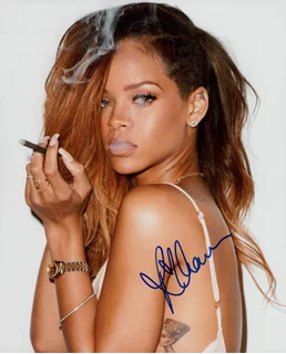 Rhianna autograph