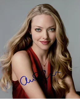 Amanda Seyfried autograph