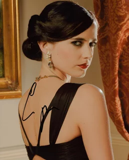 Eva Green autograph