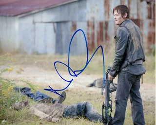 Norman Reedus autograph