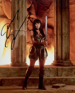Lucy Lawless autograph