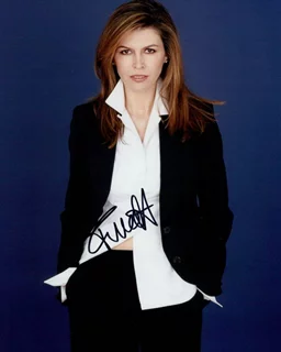 Finola Hughes autograph