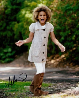 Lela Brown autograph